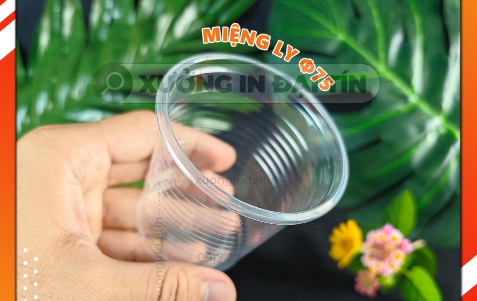 LY NHỰA SỌC 220ML 